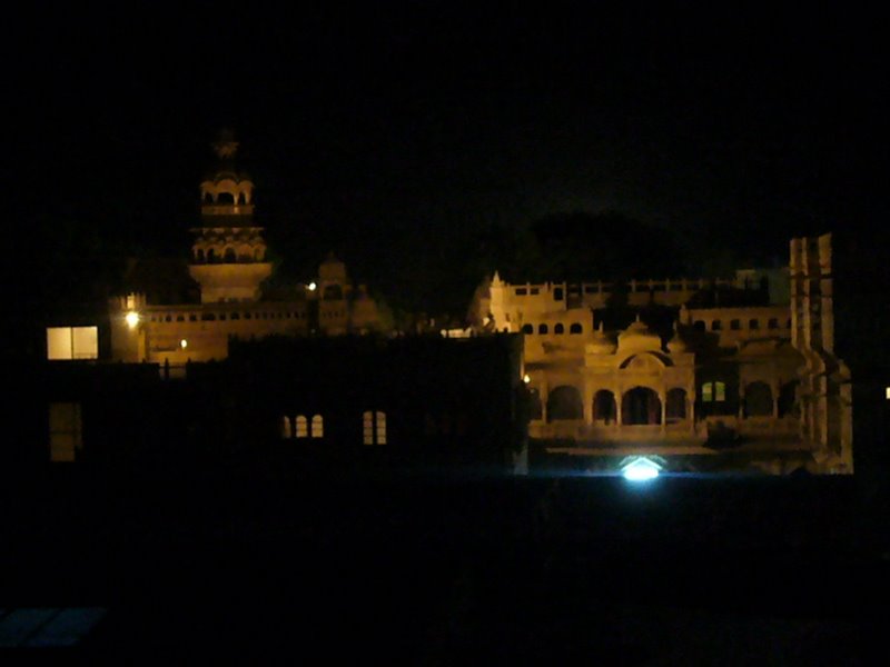 A nearby Haveli.